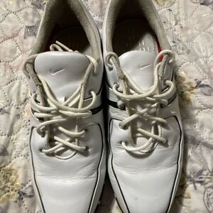 Women’s Nike golf shoes